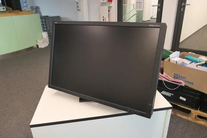 NEC - Monitor Typ: MultiSync PA301W